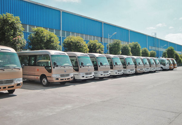 丰田考斯特 丰田考斯特