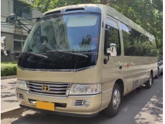 北京旅游商务租什么车？考斯特豪华17座租车多少钱一天？