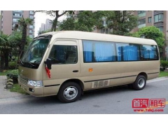 丰田考斯特都有哪几个版本? 配置有什么区别?首汽租车为您解答