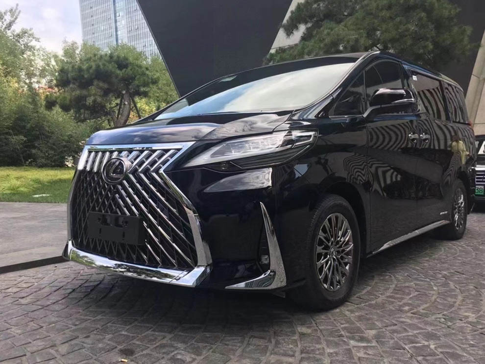 北京旅游商务租什么车？雷克萨斯LM300h租车多少钱一天？
