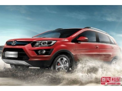 进入泥泞道路前挂低档 进入泥泞道路前挂低档