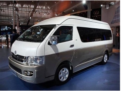 北京15座大巴包车带司机接送一天多少钱？