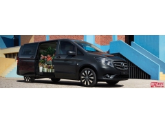 坚持诚信透明的服务态度;不断追求无微不至的服务细节 坚持诚信透明的服务态度;不断追求无微不至的服务细节