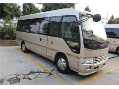 在北京市内租一辆丰田考斯特，带司机包天需要多少钱？