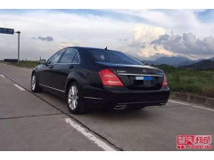 租赁车辆每天的有限公里数以及超过有限公里数后