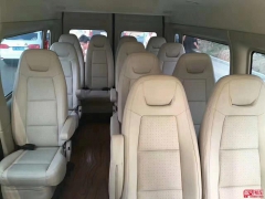 北京旅游包车带司机租车一天租金多少钱？